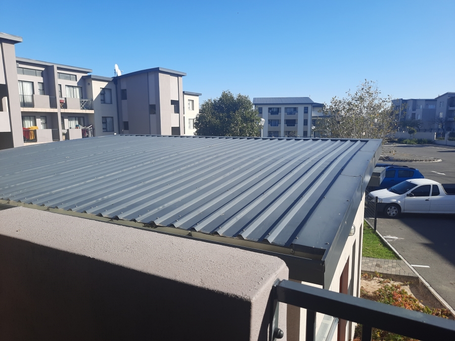 To Let 2 Bedroom Property for Rent in Burgundy Estate Western Cape